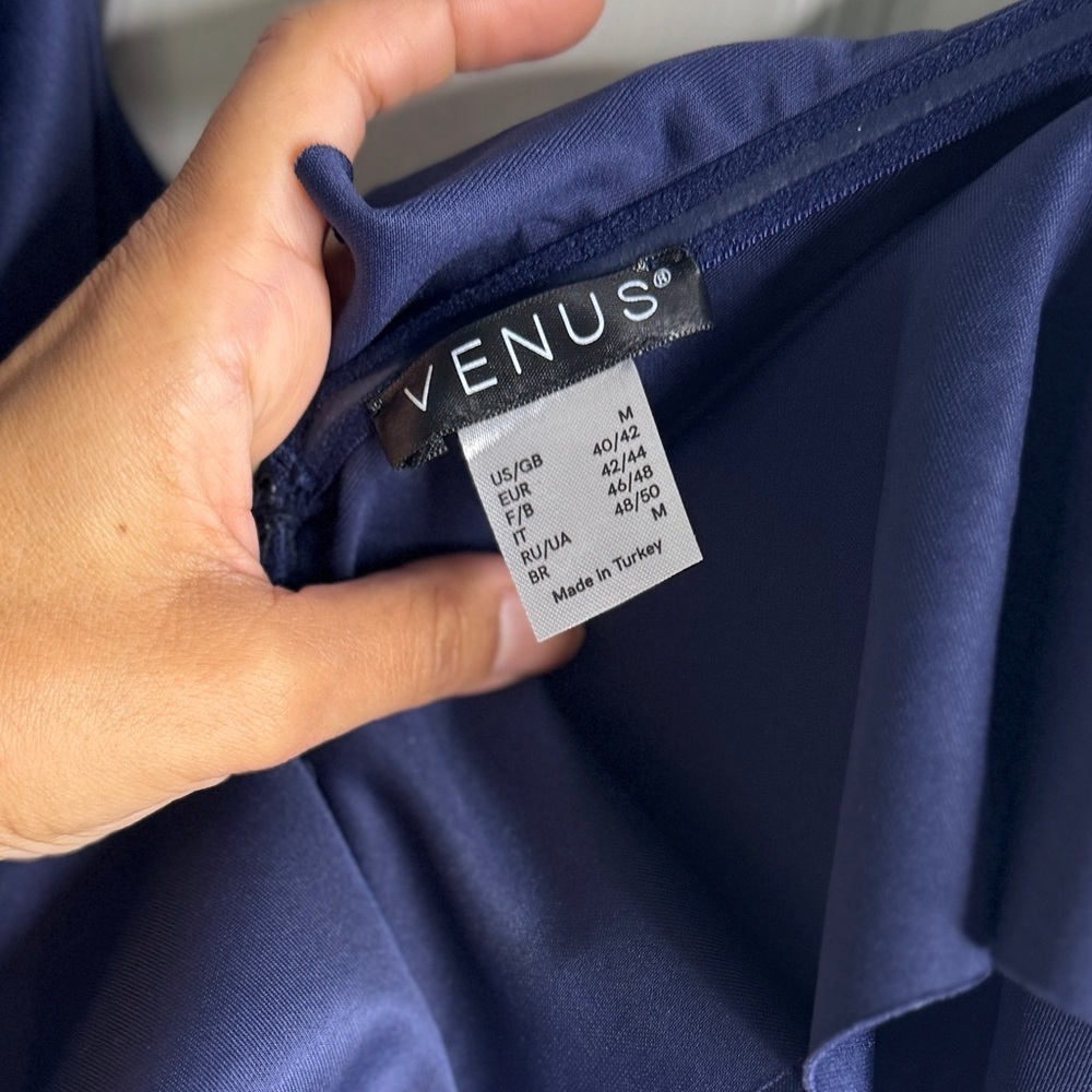 Venus Ruffle Midi Dress Size M - Picture 8 of 10